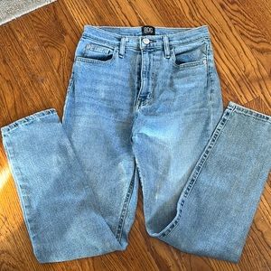 BDG girlfriend high-rise cropped jeans - size 27